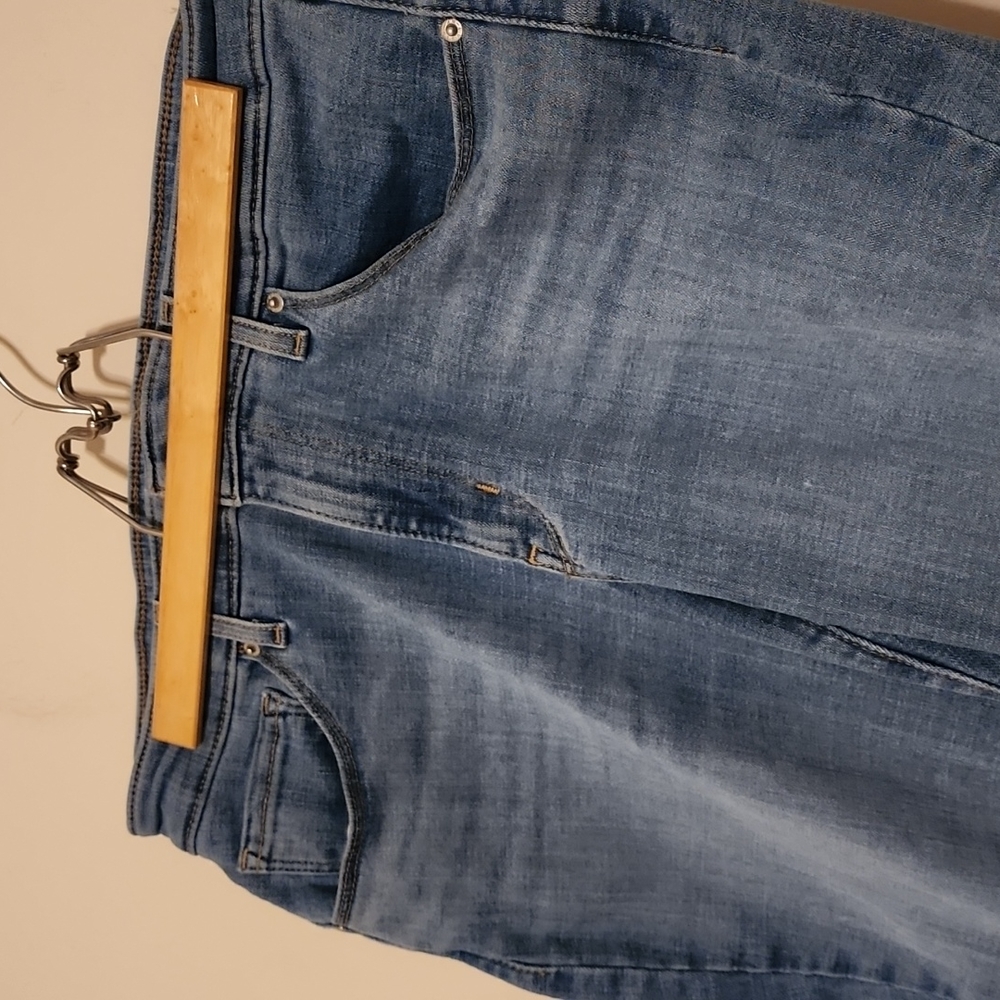 Jeans - Picture 2 of 3